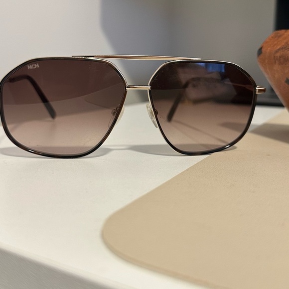 MCM Gold Sunglasses - Picture 3 of 4
